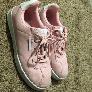 Pink champion shoes